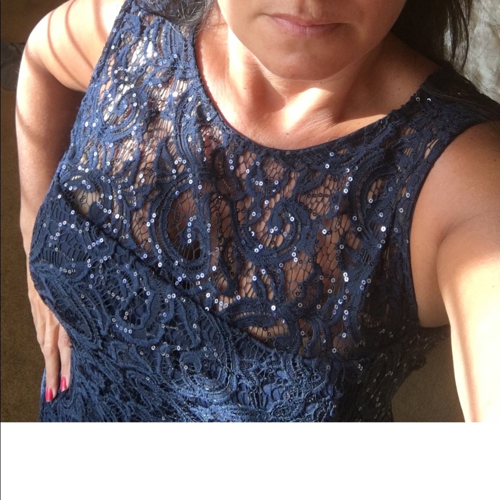 Dress - Picture 3 of 5